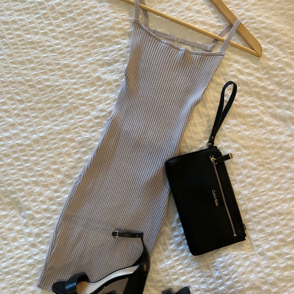 Ribbed lilac cocktail dress, mid length, open back, sleeveless, high neck - Picture 2 of 4